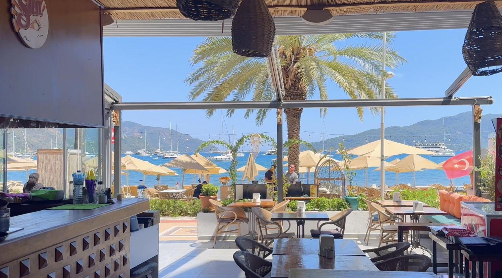 Reis Beach Hotel 말마리스 외부 사진