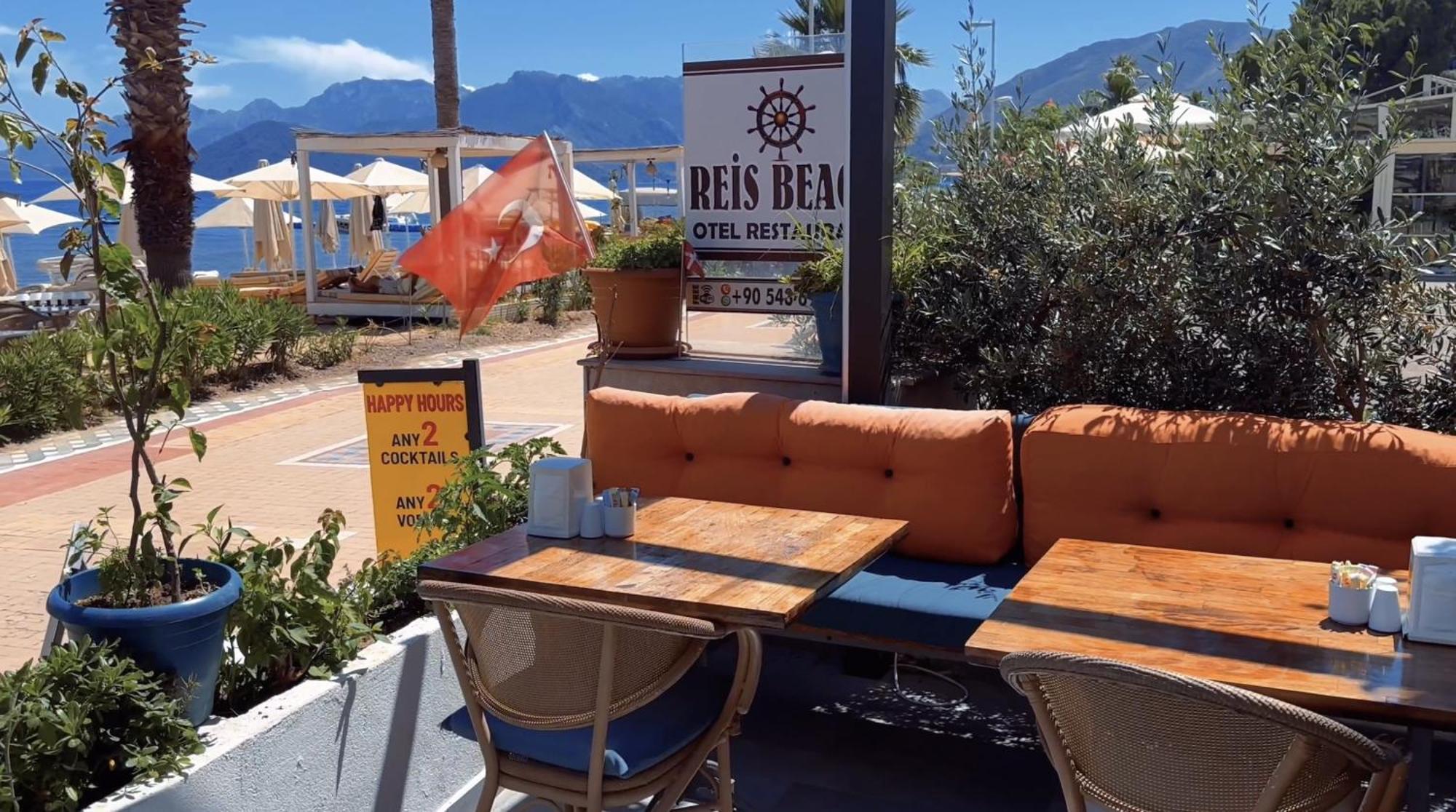 Reis Beach Hotel 말마리스 외부 사진