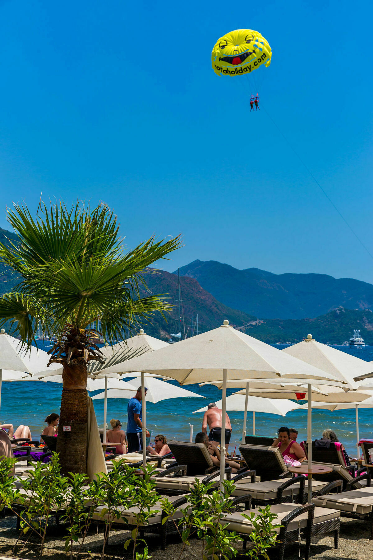 Reis Beach Hotel 말마리스 외부 사진